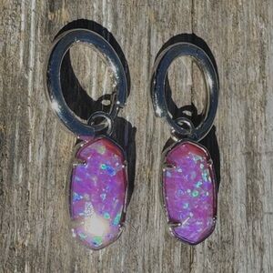 RARE•HTF•RETIRED Kendra Scott Dani Huggies•Magenta Kyocera Opal•Discontinued